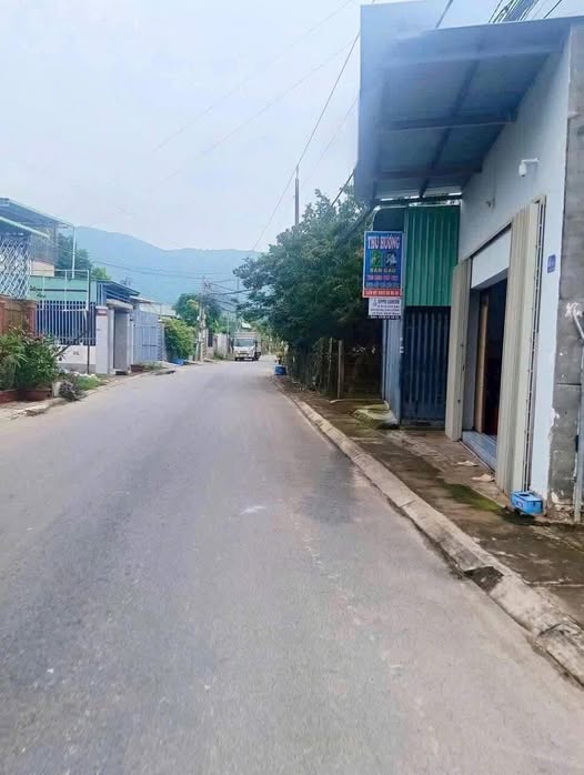 Đất nền Long Hải Bà Rịa - Vũng Tàu 310m² giá 2.3 tỷ - Sổ đỏ chính chủ!