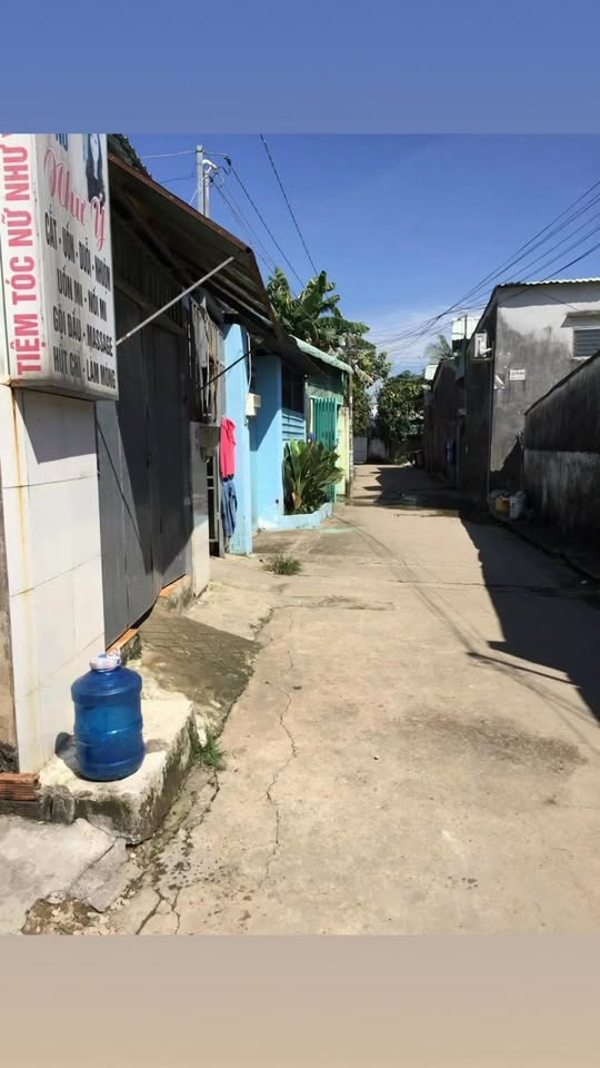 Nhà bán gấp Long Bình, Quận 9, 180m² giá chỉ 6.6 tỷ - Sổ hồng chính chủ!