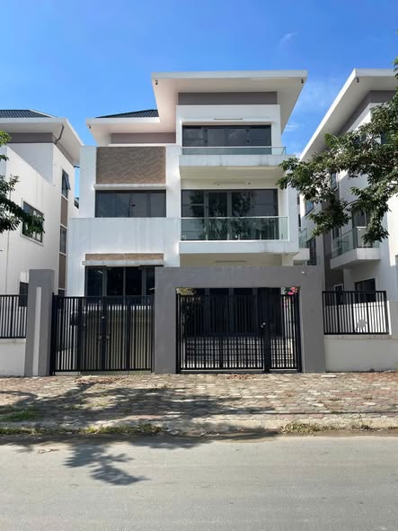 Biệt thự B1.1 KĐT Thanh Hà 240m² - Vị trí đẹp, giá tốt thỏa thuận!