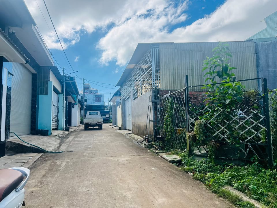 Đất thổ cư Hẻm 90/60 Trường Chinh 120m² giá 1.55 tỷ - Vị trí dân cư đông đúc!