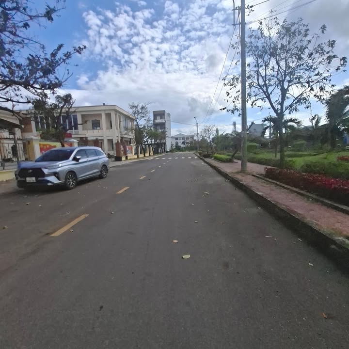 Lô đất Nhơn Phú Quy Nhơn 124m² giá 3 tỷ - Tiềm năng kinh doanh vượt trội!