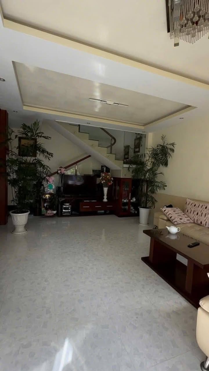 Nhà nguyên căn cho thuê tại đường Hoàng Hoa Thám, Đà Lạt 70m² - Phù hợp cho gia đình và nhóm bạn!