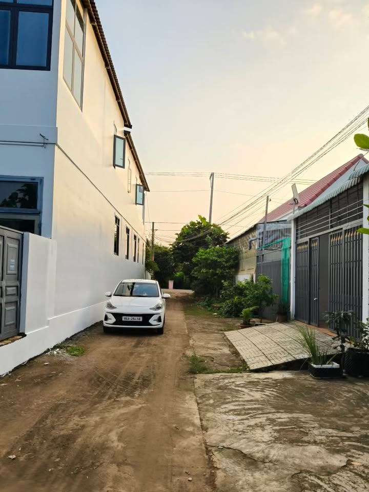 Bán Nhà Hòa Long, Đường Số 15, 112m² - Nhà cấp 4 mới, giá chỉ 1.75 tỷ!