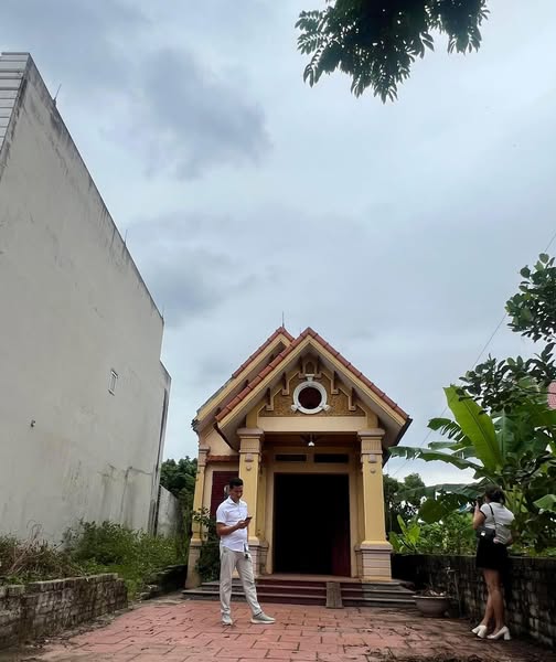 Đất nền Lục Nam Bắc Giang 172m² giá 2 tỷ - Sẵn nhà biệt thự rộng rãi!