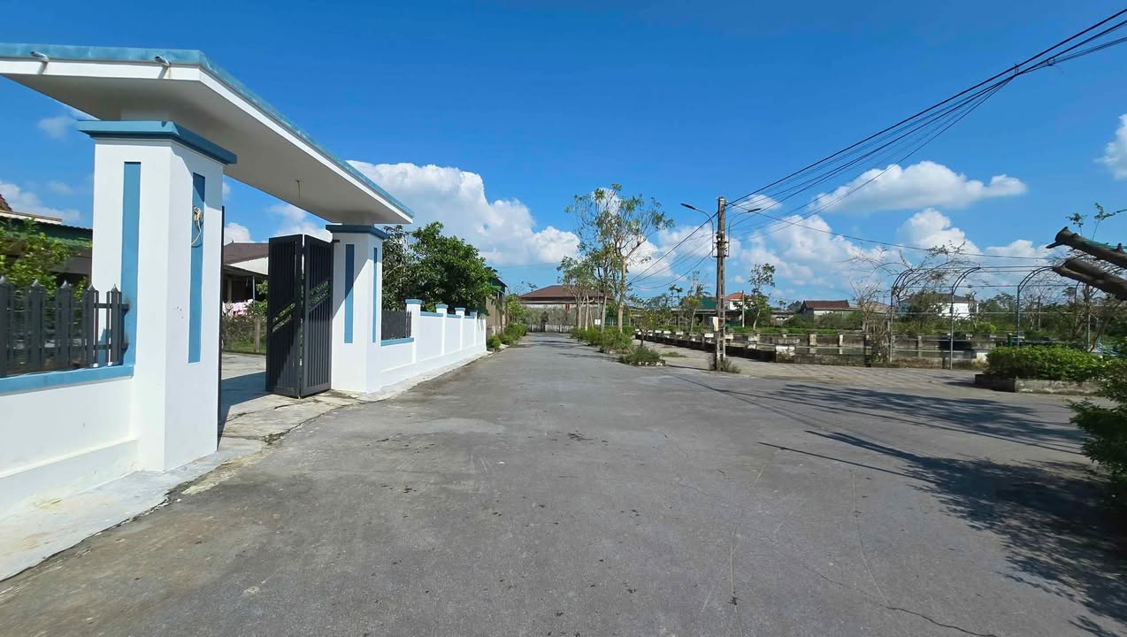 Đất nền Kỳ Phong, Thạch Đài 182.5m² giá 2.2 tỷ - Địa thế vàng gần trường học!