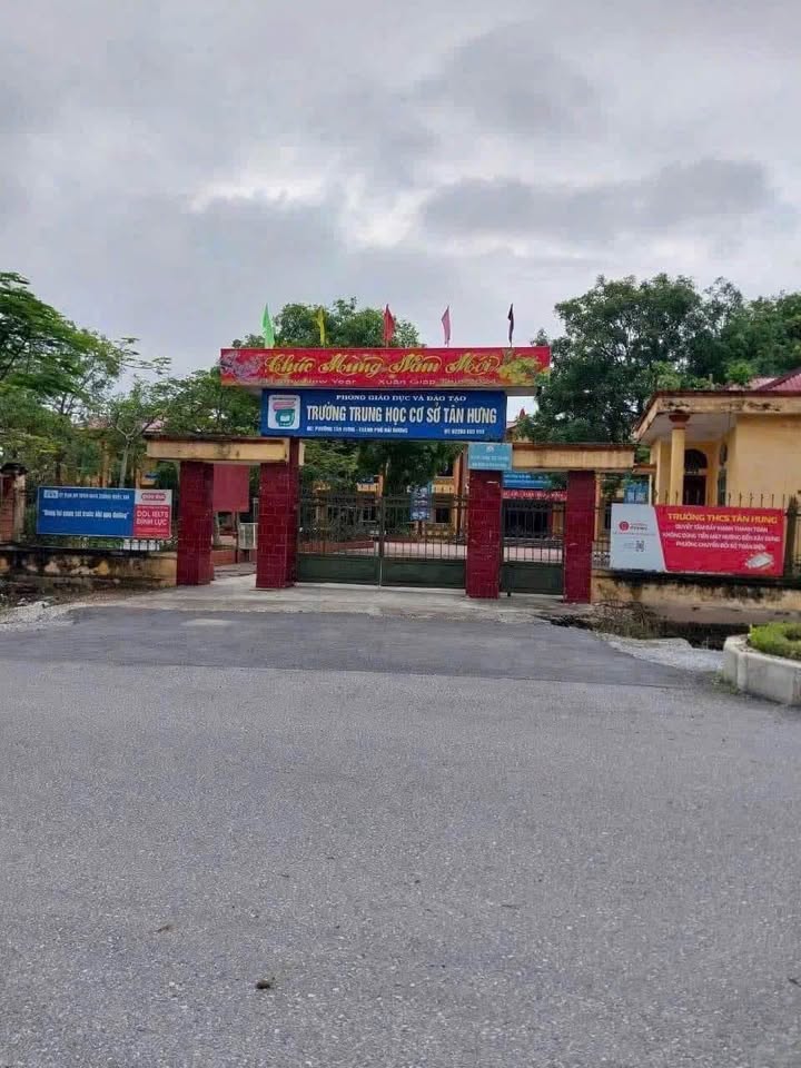 Nhà 3 tầng phố Thanh Liễu, Tân Hưng, 51m² giá 2 tỷ - Tiện ích đầy đủ, sẵn sàng ở ngay!