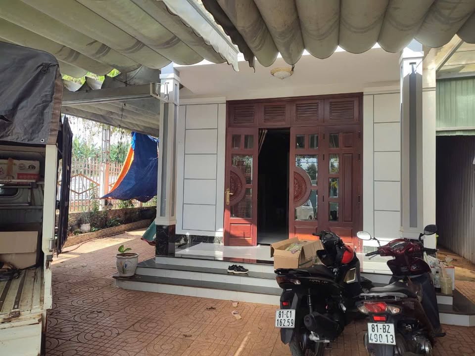 Nhà riêng tại 32 Nguyễn Xí, Pleiku 585m² giá chỉ 2.8 tỷ - Đầu tư sinh lời từ năng lượng mặt trời!