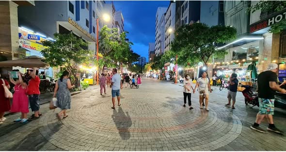 Khách sạn 7 tầng tại Mỹ An, Đà Nẵng - 165m² giá 150 triệu/tháng - Đầu tư sinh lời bền vững!