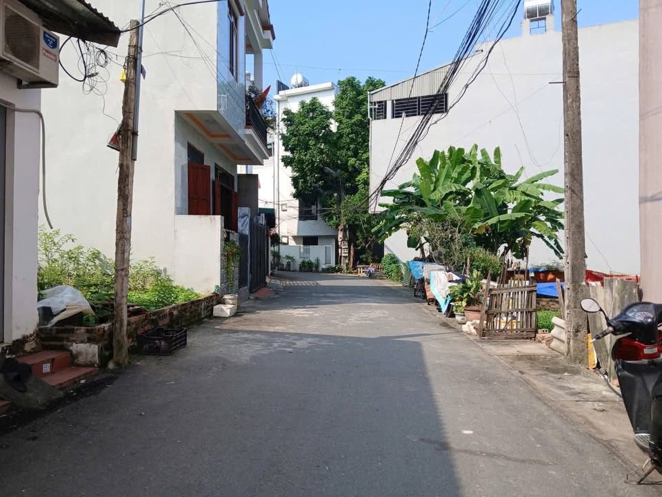 Đất nền khu 8 Thanh Miếu 92m² giá 3 tỷ - Gần hồ Ao Xanh, tiện ích đầy đủ!