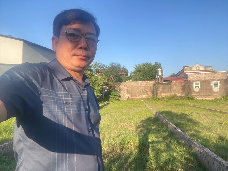 Đất nền Sóc Sơn 141m² giá 2.35 tỷ - Gần chợ và trường học!