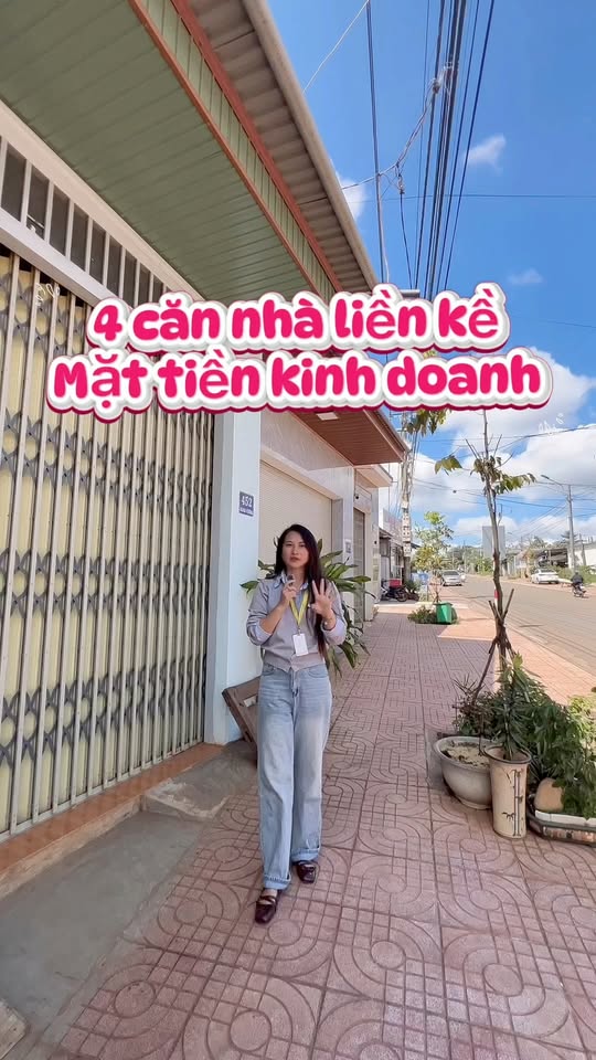 Cho thuê 4 căn liền kề mặt tiền Hùng Vương, Buôn Ma Thuột - Dòng tiền ổn định!