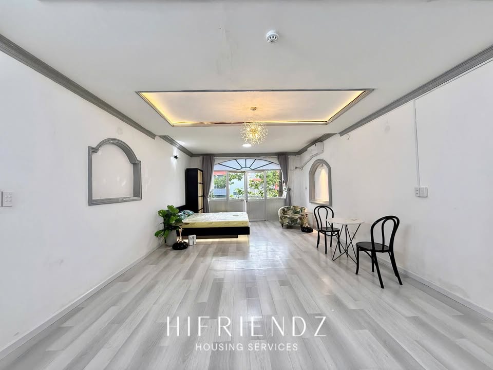 Căn hộ cho thuê Nguyễn Chí Thanh Q5 - Diện tích lớn, đầy đủ nội thất!