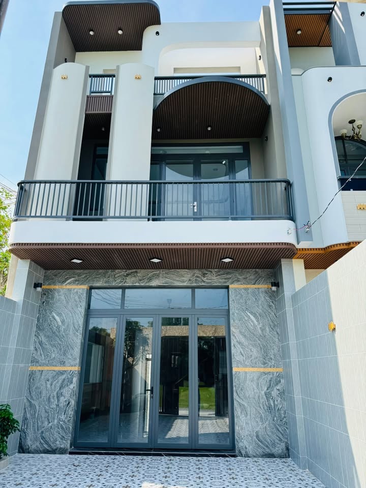 Nhà 1 Trệt 1 Lầu Ấp Thanh Ba, 171m² giá 3.7 tỷ - Hoàn công, sổ hồng riêng!