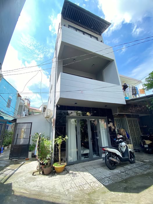 Bán nhà 2 lầu đường Tân Mỹ, Quận 7, 40m² giá 7 tỷ - Nhà mới chính chủ, an ninh tuyệt đối!