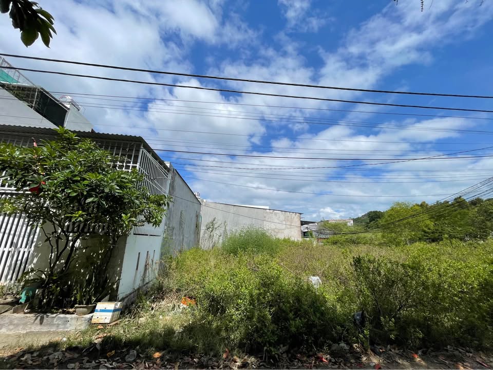 Đất mặt tiền đường A1 Hòn Nghê Nha Trang 102m² giá 2.1 tỷ - Cơ hội đầu tư tuyệt vời!