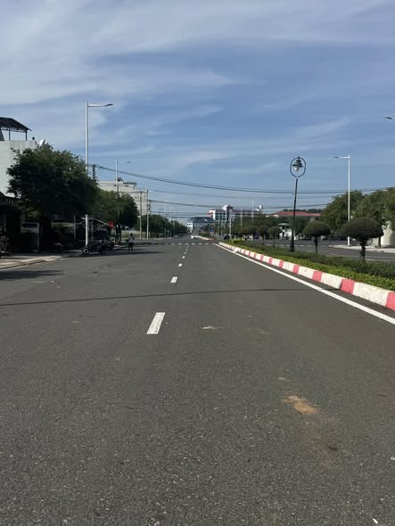 Đất nền mặt tiền Nguyễn Chí Thanh Long Hải 200m² giá 37 triệu/m² - Cơ hội đầu tư không thể bỏ lỡ!