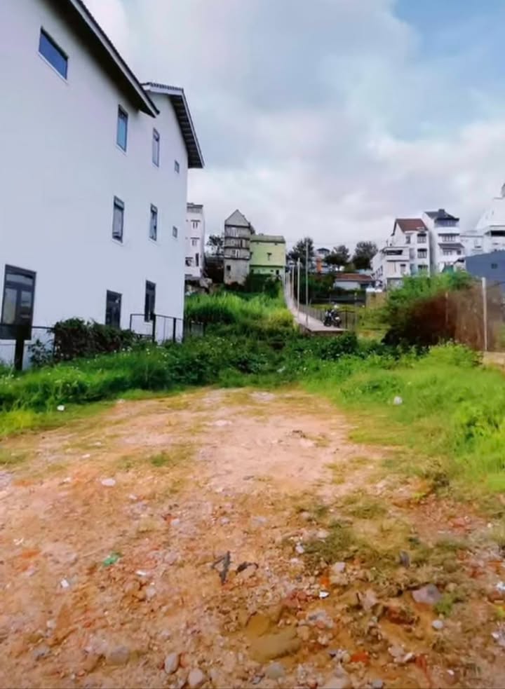 Đất đường Lê Thị Riêng, Đà Lạt 204m² giá 8.5 tỷ - Sổ đỏ chính chủ