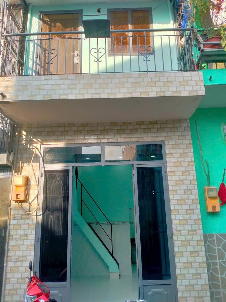 Nhà phố Thới An Quận 12 16.5m² giá 890 triệu - Đường nhựa đẹp, kinh doanh thuận lợi!