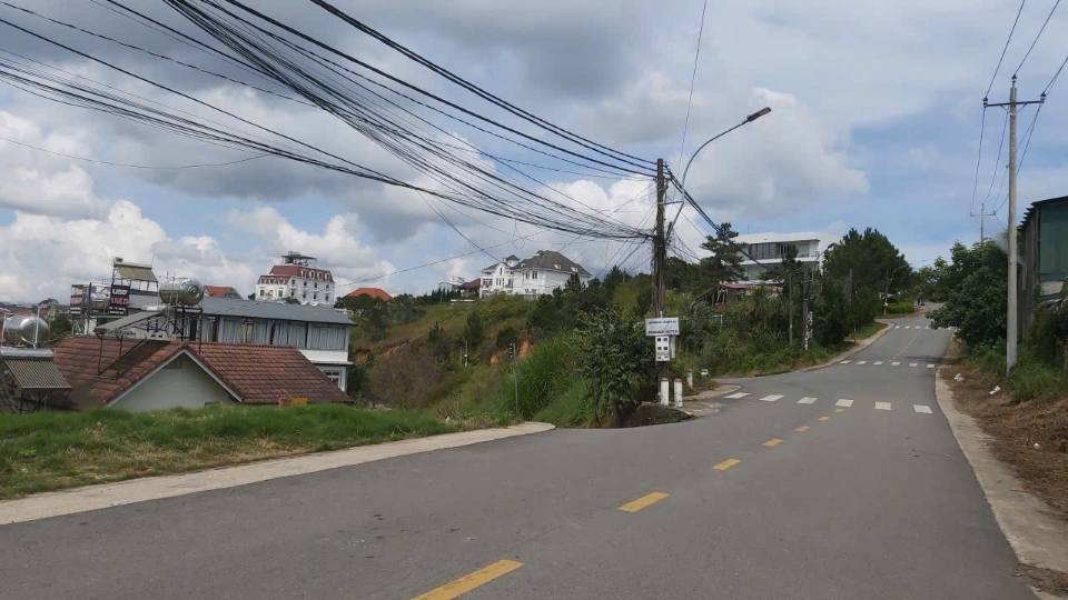 Nhà phố đường Nguyễn Hữu Cảnh, Đà Lạt 138m² giá 5.5 tỷ - Ô tô vào tận nhà!