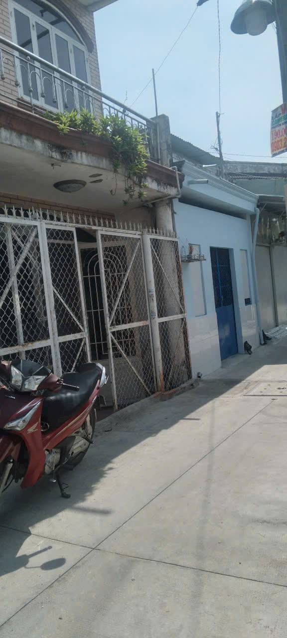 Nhà Hóc Môn Xuân Thới Đông 52m² giá 2.55 tỷ - Sổ hồng riêng, chính chủ!