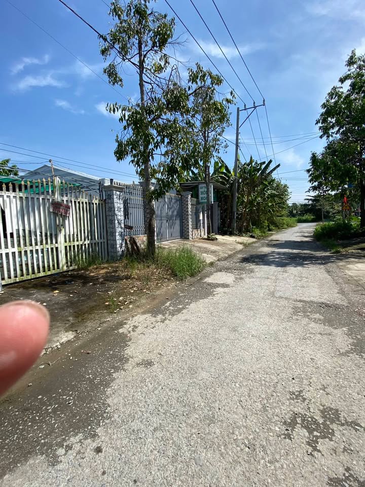 Đất nền 5x32m Trà Ôn, Vĩnh Long - Tiện ích đầy đủ, giá chỉ 1.9 tỷ!