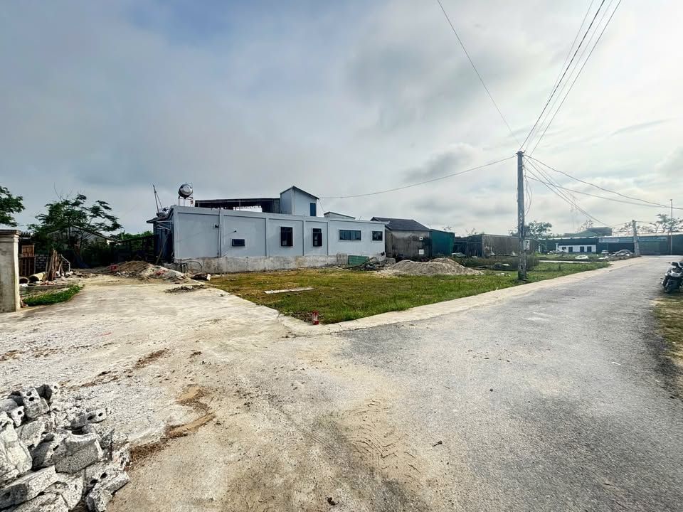 Đất nền 2 mặt tiền Nghi Phong 132m² giá 2.4 tỷ - Vị trí đắc địa ngay trung tâm!