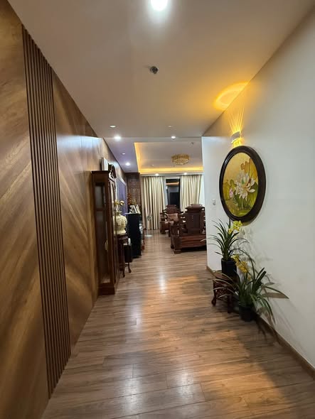 Căn hộ 151m² tại Tòa R2 Royal City - Giá 21 tỷ, sẵn sàng giao dịch!