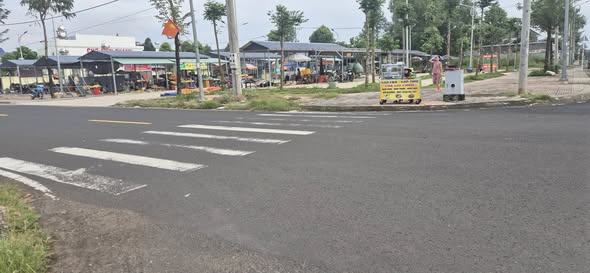 Bán nhà mặt tiền chợ trường Tiến Thành 141m² giá 2 tỷ - Đầu tư sinh lời ngay!