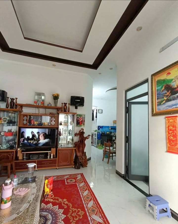 Nhà đẹp đường Nguyễn Thông, P Nguyễn Trãi, 98m² - Giá chỉ 1.1 tỷ VND, vào ở ngay!