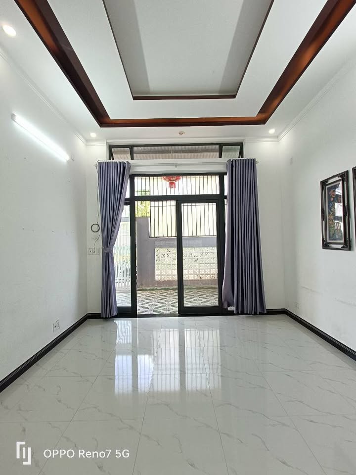 Nhà mặt tiền đường Nguyễn Thông, phường Nguyễn Trãi 98m² giá chỉ 1.05 tỷ - Sẵn sàng vào ở!