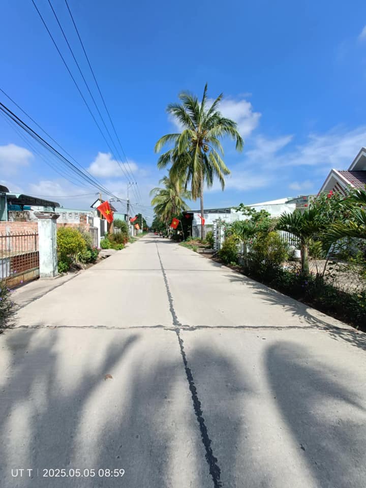 Nhà phố Nguyễn Trãi, Kon Tum 94.5m² giá 1 tỷ - Cơ hội vàng cho gia đình bạn!