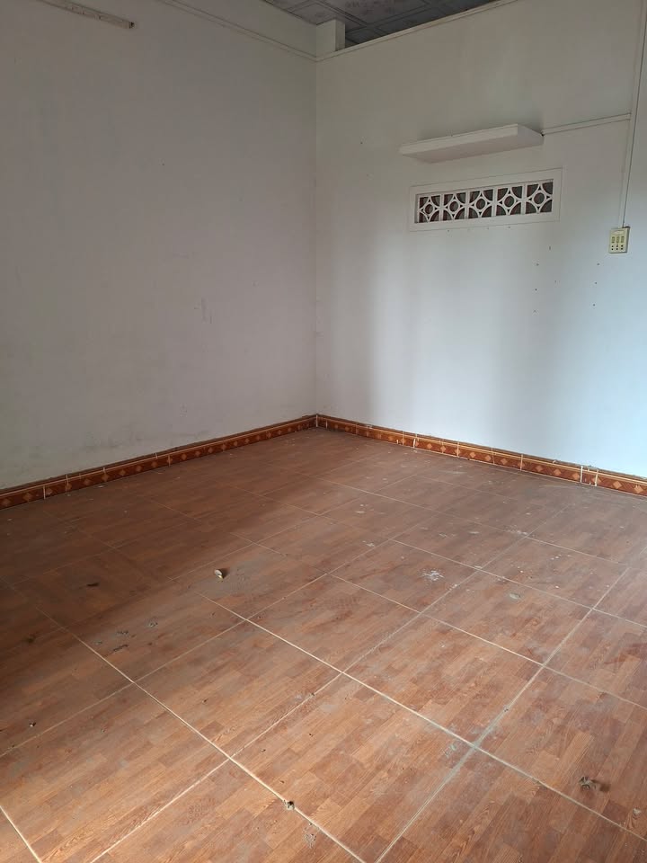 Nhà bán đường Nguyễn Lương Bằng, phường Lê Lợi, TP Kon Tum 200m² - Giá chỉ 1 tỷ