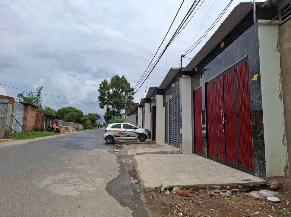 Nhà cấp 4 đường Nguyễn Thị Định, xã Vinh Quang, 160m² giá 1.7 tỷ - Sổ đỏ chính chủ