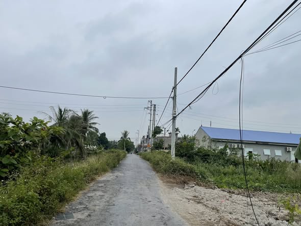 Đất đấu giá mặt đường Tiểu Trà, Hưng Đạo, Dương Kinh 90m² giá 2.6 tỷ - Cơ hội đầu tư tuyệt vời!