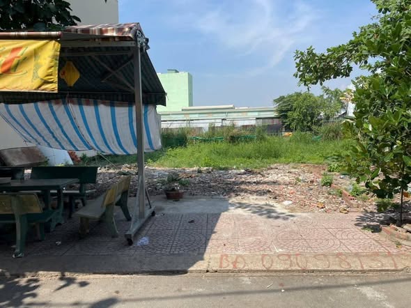 Đất thổ cư phường Long Trường, quận 9, 191.3m² giá 8 tỷ - Vị trí đắc địa cho đầu tư!