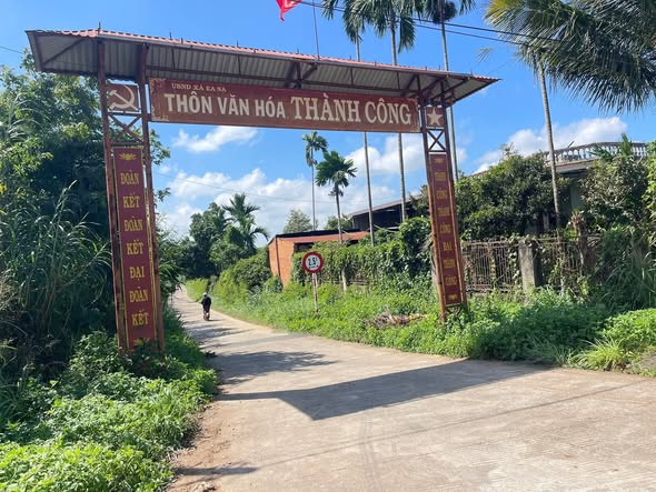 Bán lô đất thôn Thành Công, xã Ea Na, 160m² giá 7.9 tỷ - Đất đẹp, vị trí thuận lợi!