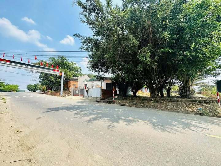 Đất nền Hòa Khánh 471m² giá 2.5 tỷ - Nở hậu, góc 2 mặt tiền