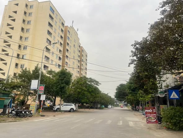 Đất nền Đông Vệ Thanh Hóa 90m² giá 5 tỷ - Mặt tiền rộng, khu dân cư đông đúc!