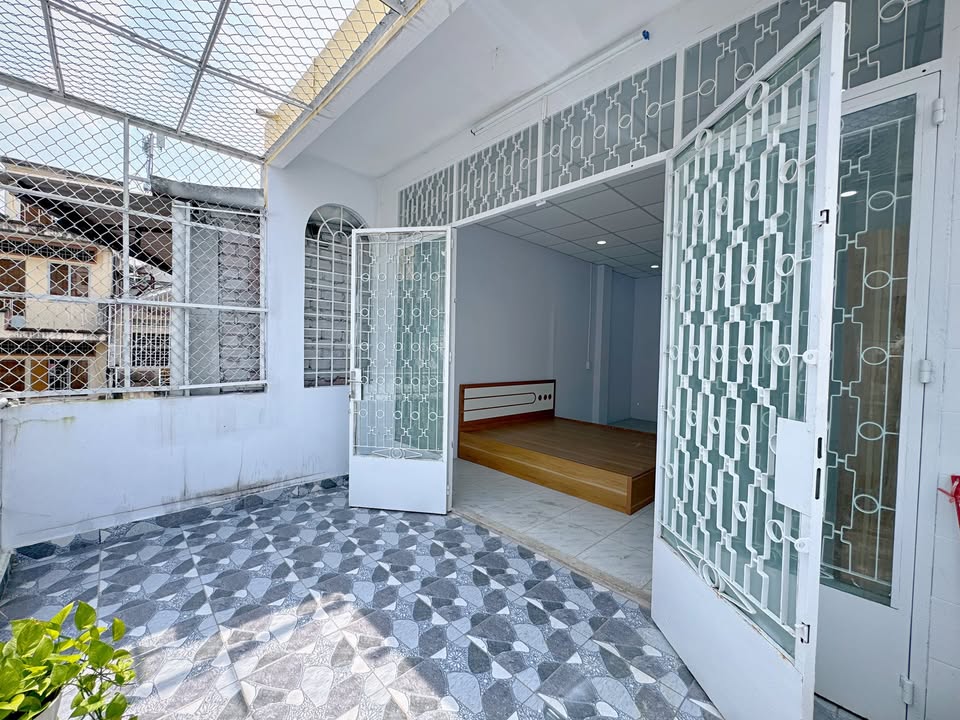 Căn hộ cho thuê Cách Mạng Tháng 8, Quận 10 - Full nội thất, vào ở ngay!