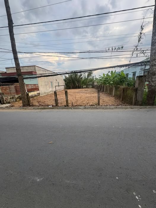 Đất nền mặt tiền đường Trần Văn Hiển, phường 10, TP Mỹ Tho - Giá chỉ 2.9 tỷ thương lượng!