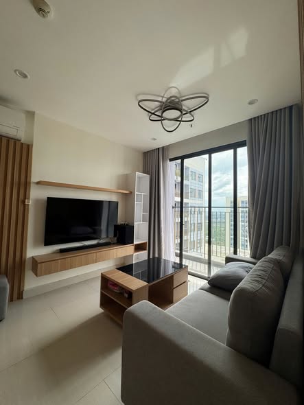 Căn hộ Vinhomes Grand Park Quận 9 69m² giá 3.4 tỷ - Tầng cao thoáng mát!