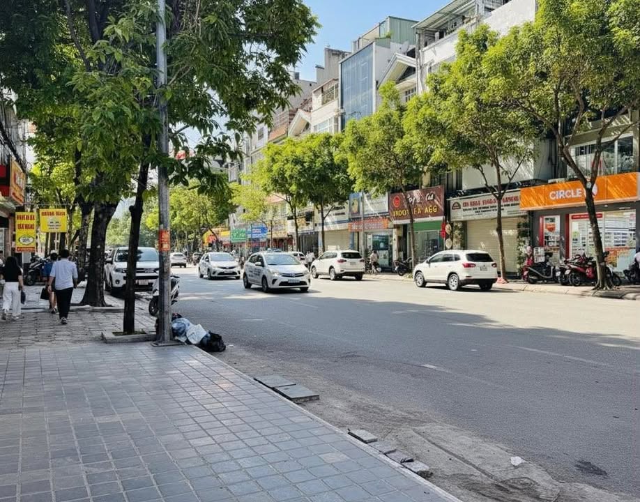Bán nhà mặt phố Trần Kim Xuyến 90m² giá 61.8 tỷ - Kinh doanh đỉnh cao!