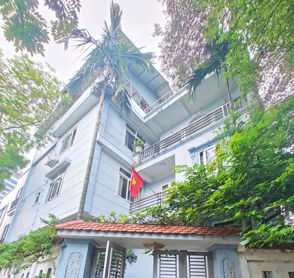 Nhà phố Đỗ Nhuận Bắc Từ Liêm 118m² giá 48 tỷ - Mặt tiền lô góc 20m