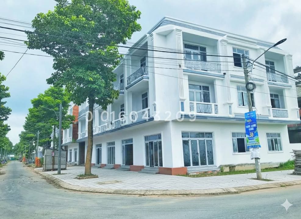 Townhouse tại Mekong City, Vĩnh Long 95m² giá 2 tỷ - Sẵn sàng vào ở ngay!