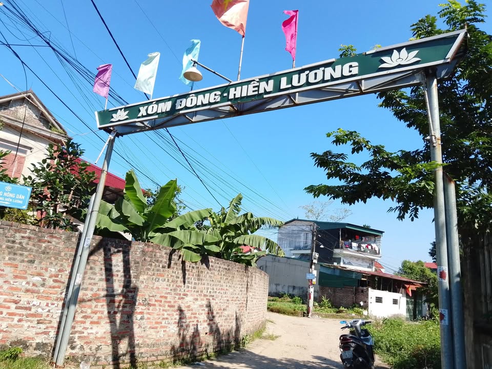 Đất lô góc Hiền Ninh, Sóc Sơn 42.5m² giá 1.1 tỷ - Sổ đỏ chính chủ, pháp lý rõ ràng!