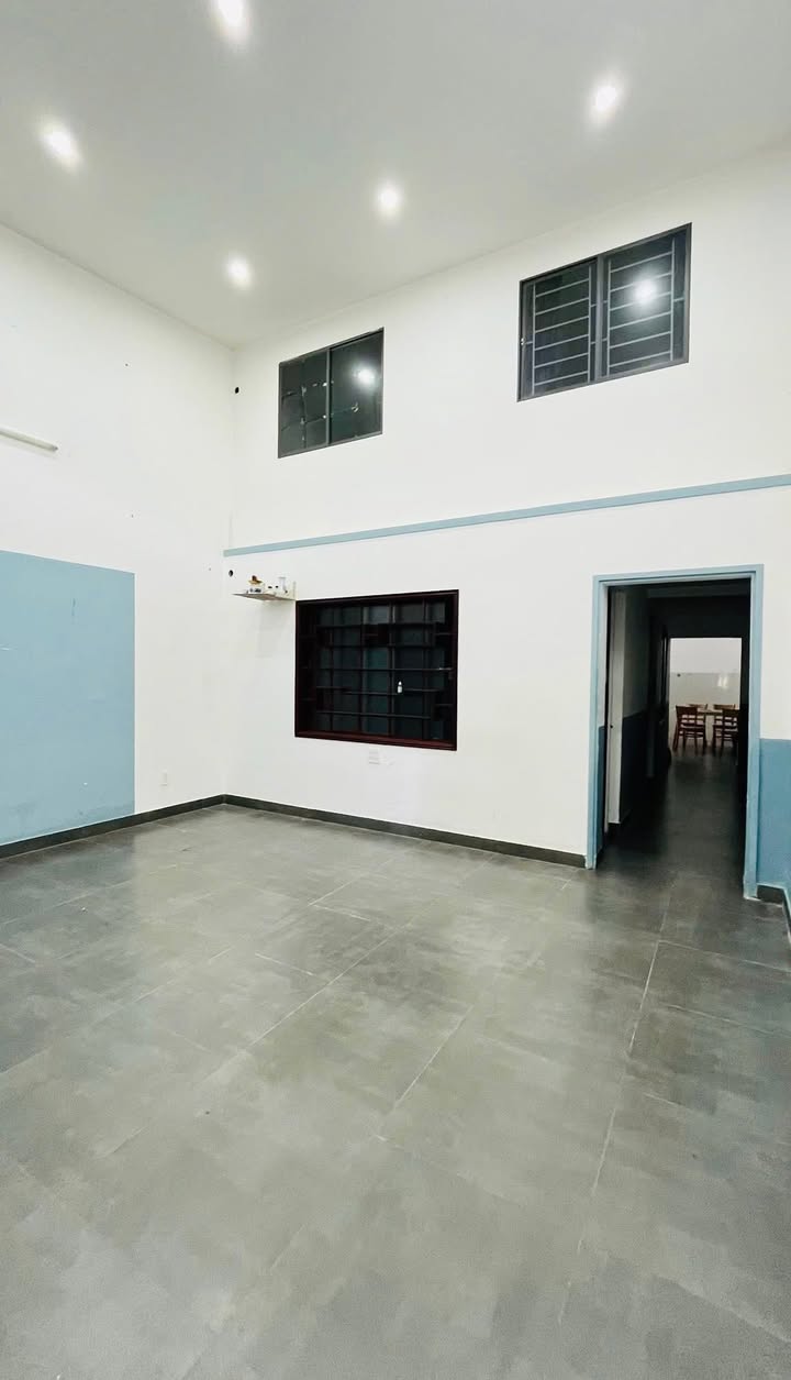 Căn nhà mặt tiền 75m² tại Quy Nhơn Nam giá 4.6 tỷ - Đầu tư sinh lời ngay!