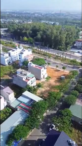 Đất nền Tân Uyên 100m² giá 2.2 tỷ - Khu dân cư đông đúc, sổ hồng chính chủ!