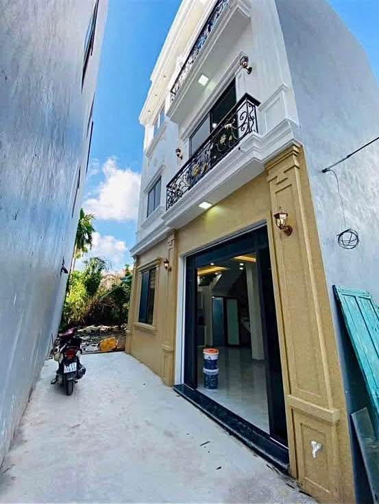 Nhà 3 tầng Đào Yêu - Hồng Thái 40m² giá 1.59 tỷ - Sổ đỏ chính chủ!