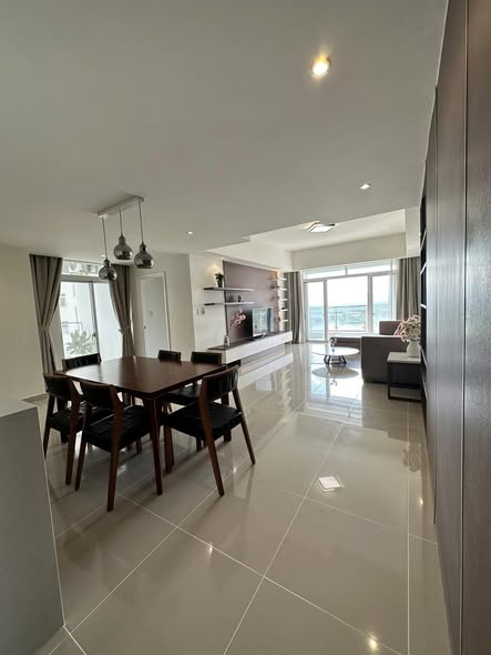 Căn hộ Riverside Residence Phú Mỹ Hưng 143m² giá 40 triệu - Thích hợp cho gia đình lớn!