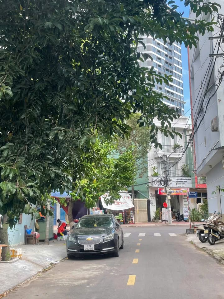 Bán nhà mặt tiền kinh doanh đường Ngô Bàn 72m² giá 5.6 tỷ - Đầu tư sinh lời ngay!